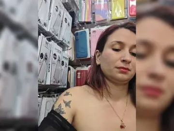 RousseHills  live sex cam
