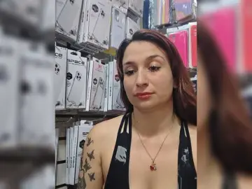RousseHills  live sex cam