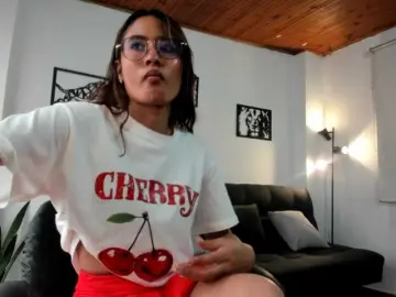 Amy-lennox  live sex cam