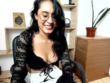 Amy-lennox  live sex cam