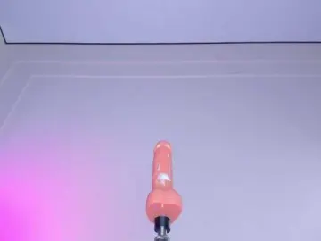 Maakimo  live sex cam