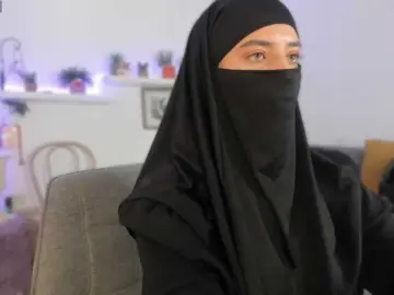 Salma-arabic  live sex cam