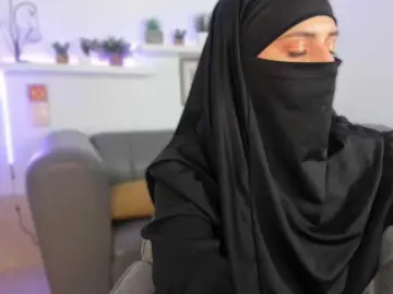 Salma-arabic  live sex cam