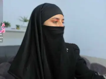 Salma-arabic  live sex cam