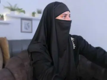 Salma-arabic  live sex cam