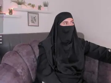 Salma-arabic  live sex cam