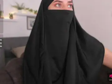 Salma-arabic  live sex cam