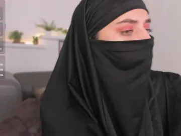 Salma-arabic  live sex cam