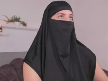 Salma-arabic  live sex cam
