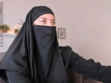 Salma-arabic  live sex cam