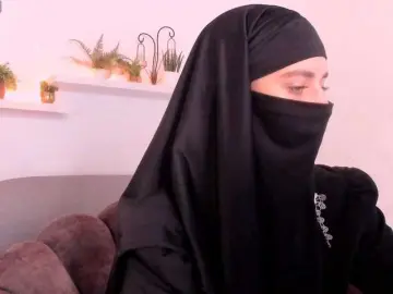 Salma-arabic  live sex cam