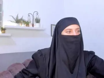 Salma-arabic  live sex cam