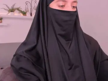 Salma-arabic  live sex cam