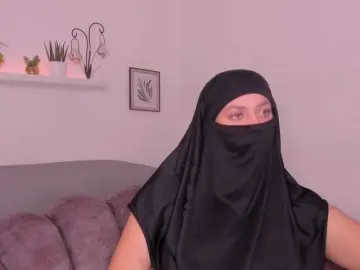Salma-arabic  live sex cam