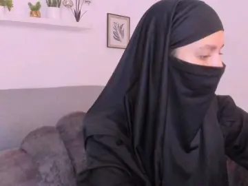 Salma-arabic  live sex cam