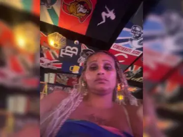 Sexyred14343  live sex cam