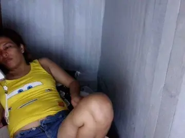 Asiankitties  live sex cam