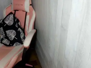 Asiankitties  live sex cam