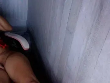 Asiankitties  live sex cam