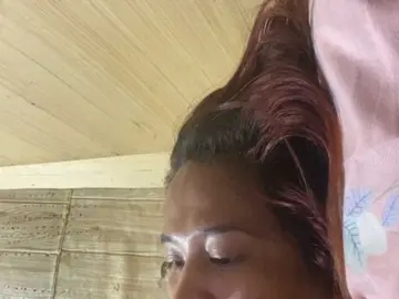 Asiankitties  live sex cam
