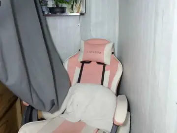 Asiankitties  live sex cam