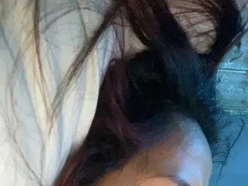 Asiankitties  live sex cam