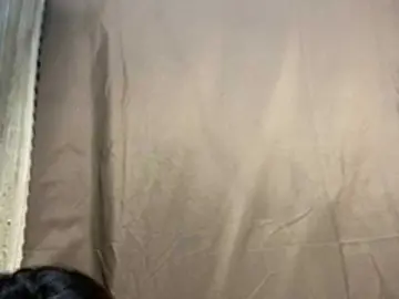 Asiankitties  live sex cam