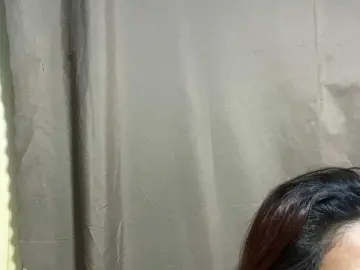 Asiankitties  live sex cam