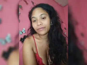 Brendah23  live sex cam
