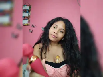 Brendah23  live sex cam