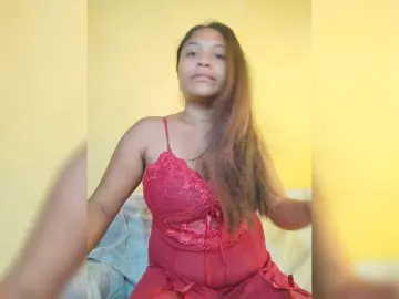 Brendah23  live sex cam