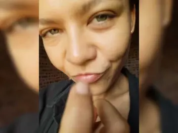 Malisha8  live sex cam