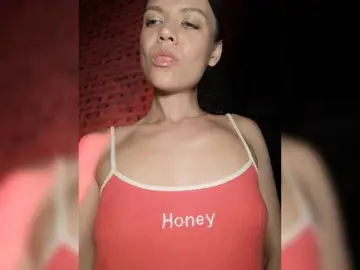 Malisha8  live sex cam