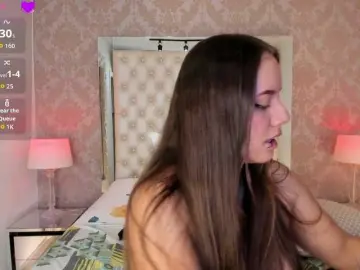 MilaClark  live sex cam