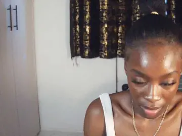 Nadama  live sex cam