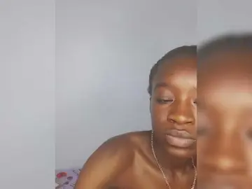 Nadama  live sex cam