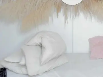 Shakebigass  live sex cam