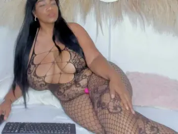 Shakebigass  live sex cam