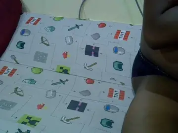 Slimpetite  live sex cam