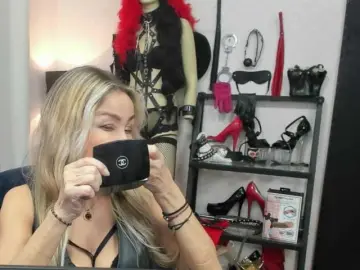 Soft-crystal  live sex cam