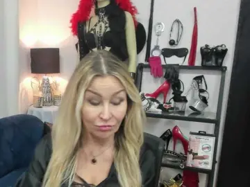 Soft-crystal  live sex cam