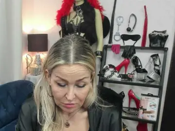 Soft-crystal  live sex cam