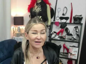 Soft-crystal  live sex cam