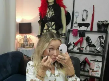 Soft-crystal  live sex cam