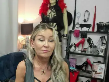 Soft-crystal  live sex cam