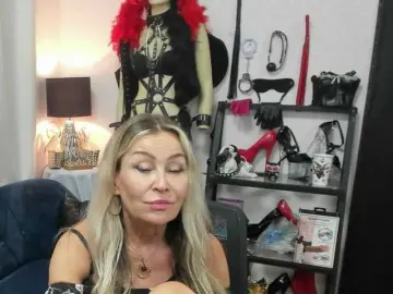 Soft-crystal  live sex cam