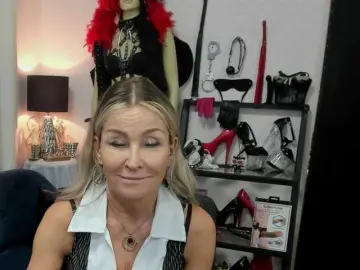 Soft-crystal  live sex cam
