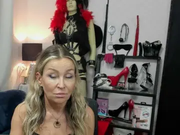Soft-crystal  live sex cam