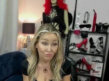 Soft-crystal  live sex cam