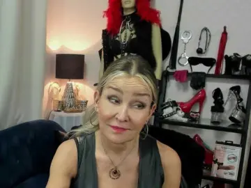 Soft-crystal  live sex cam